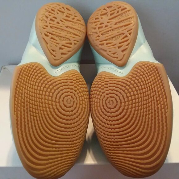 Nike Freak 2 GS Basketball - DD0012 300 - Green / Pistachio - 7Y / Women's: 8.5 - Picture 2 of 9